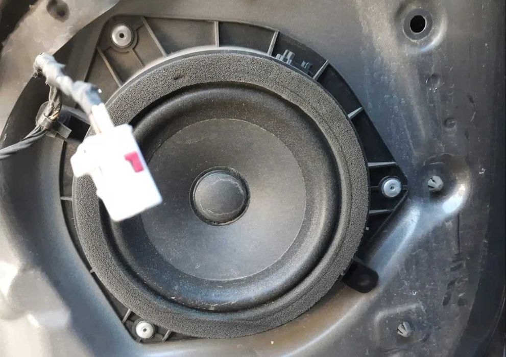 Подиумы Hyundai Solaris / Accent. Проставки под динамики на Хюндай