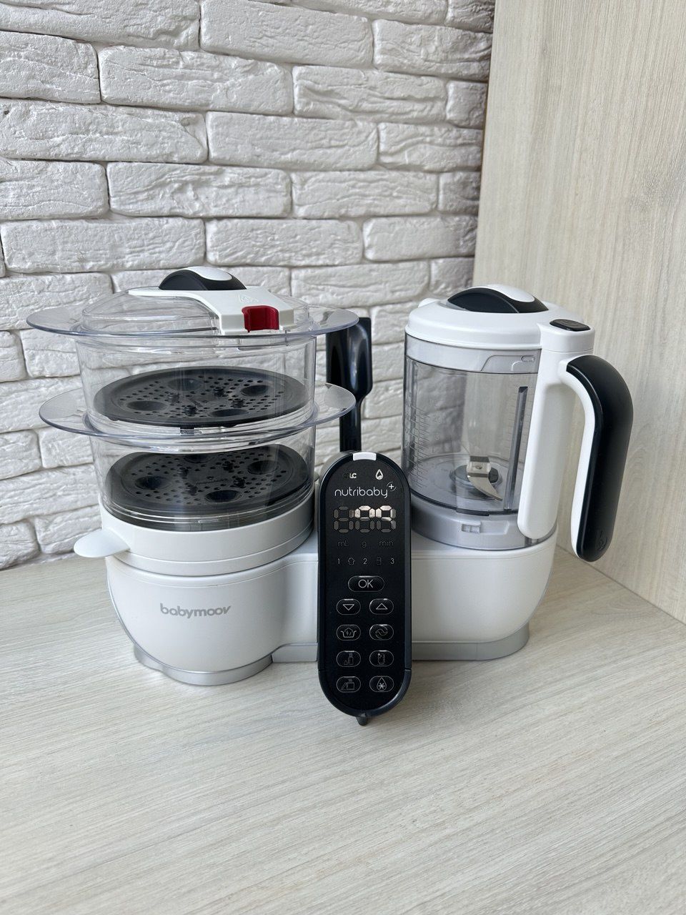 Продам Блендер-пароварку Babymoov Nutribaby+