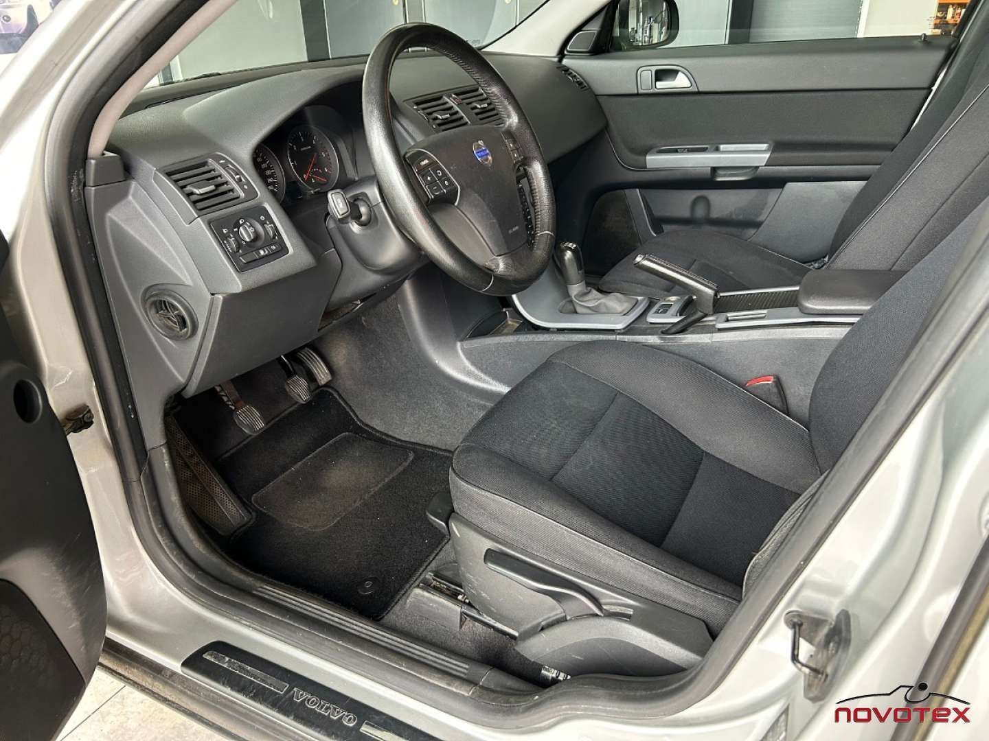 Volvo S40 1.6D*Momentum*klimatronik*tempomat*nowy rozrząd+DPF*serwis w ASO Volvo