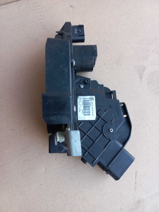 Zamek drzwi prawy przód ford s-max galaxy keyless 8S7A-A21812-CA