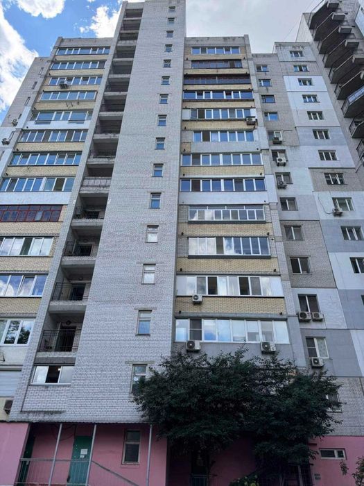 Продам 1 кім.Смілянська 10/31, Севастопольська площа, Чоколівка
