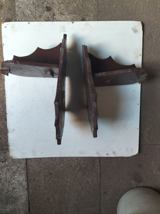 Drewniane półki na kwiatki 60 zł dwie sztuki