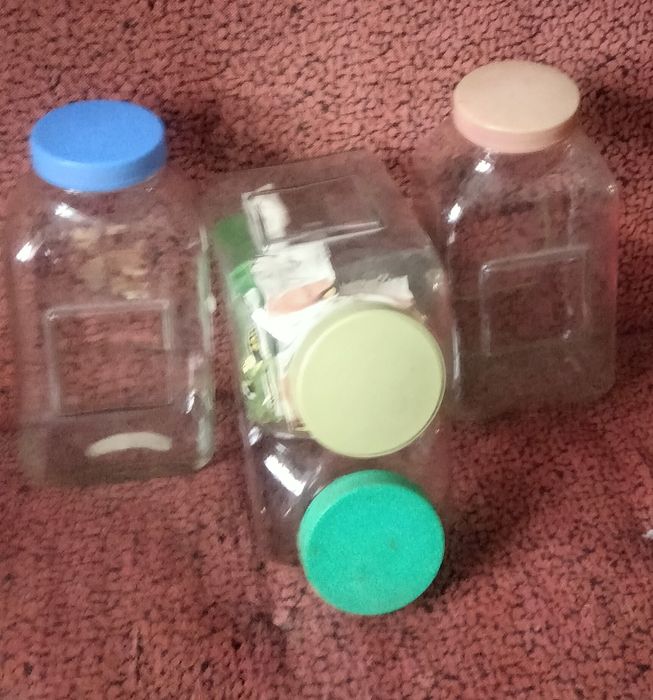 Frascos de vidro antigos dos rebuçados