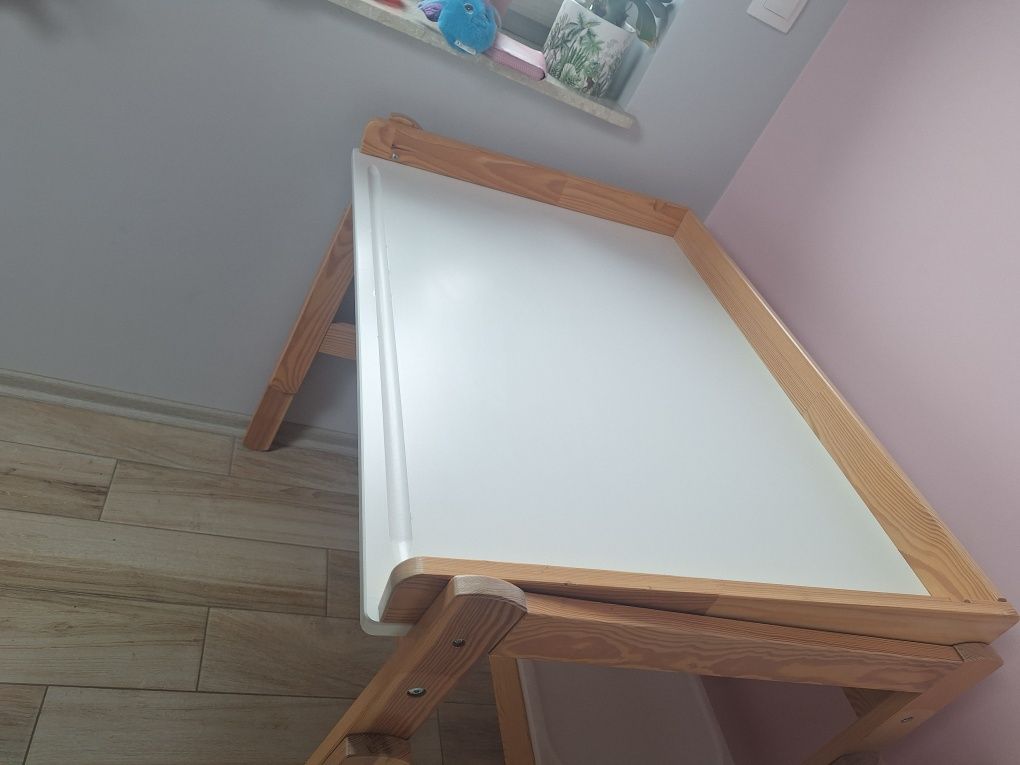 Biurko z krzesełkiem firmy FLISAT Ikea
