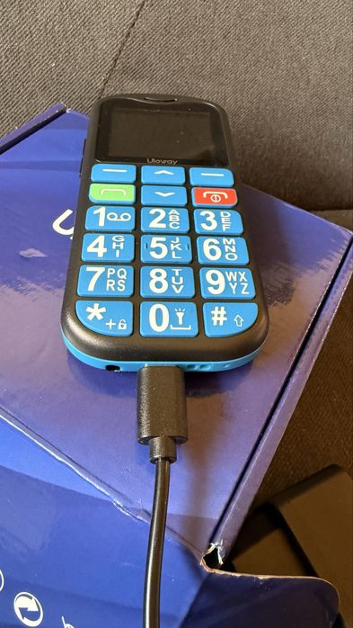 Telefon dla seniora firmy uloway