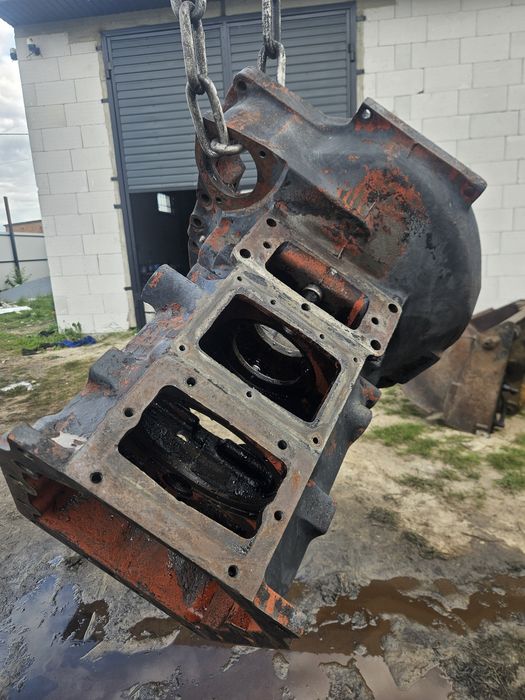 Проміжутка корпус щепленя мтз  кабіна мтз баки мотор,роздатка полуось