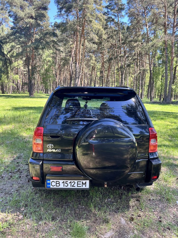 Продаж авто Toyota RAV4