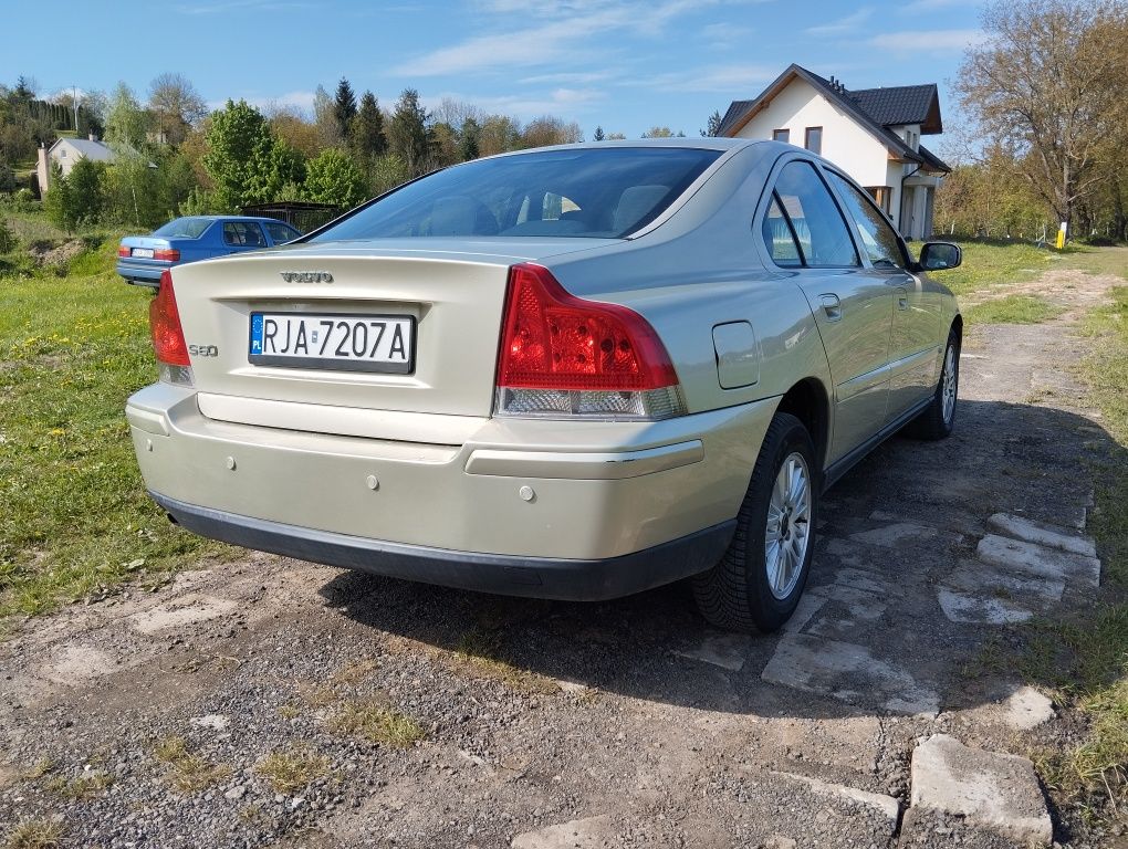 Volvo S60 2.4 170 km 182 tys km