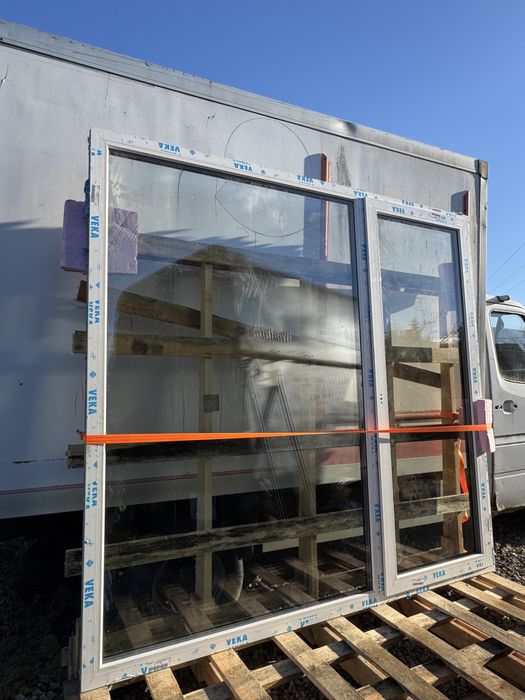 Okno balkonowe pcv veka 82 3szybowe