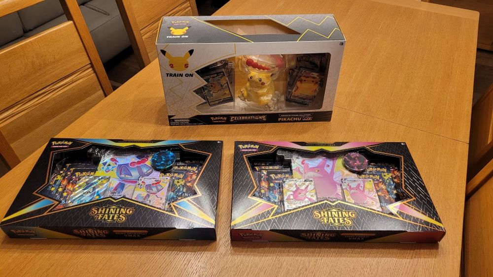 Pokemon Celebrations Shining Fates