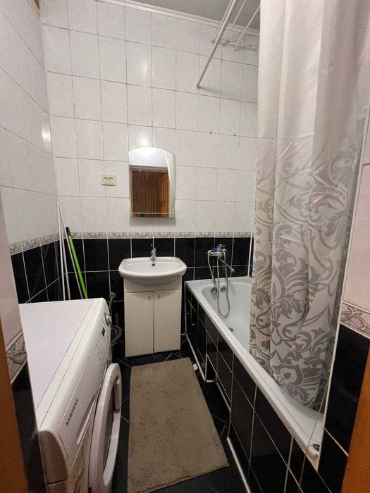 Продаж частини будинку біля Нової лінії