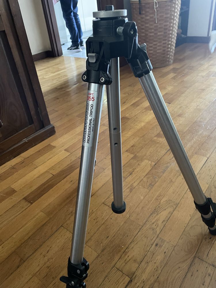 Tripe profissional - Manfrotto 055