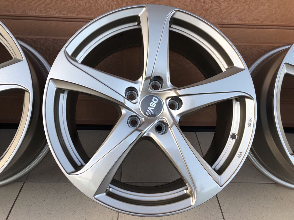 NOWE Felgi Koła 18" 5x114.3 Lexus Nissan Honda Kia • • PIĘKNE • •