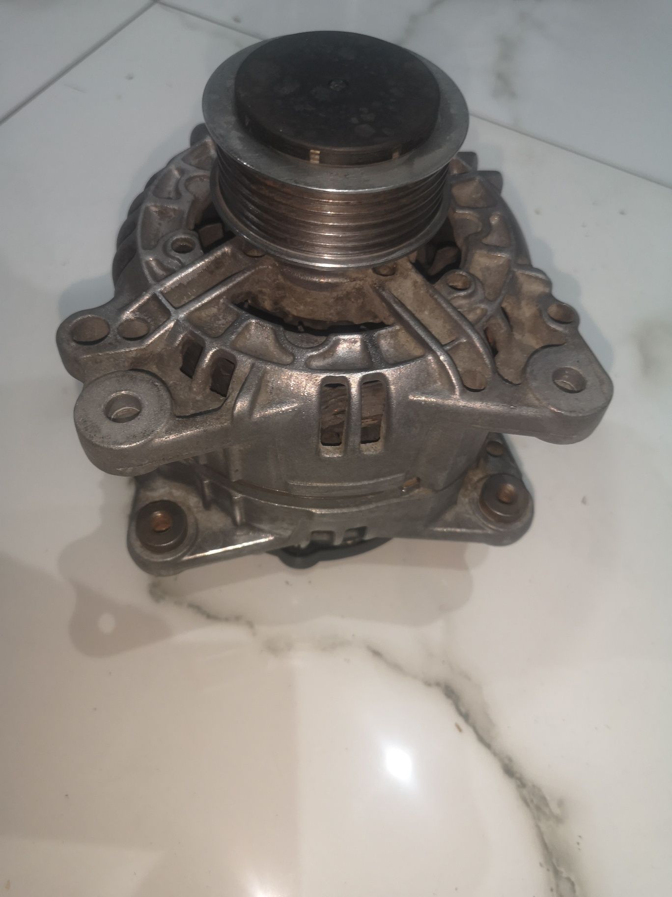 Volvo v70ll 2.5tdi  alternator bosch stn bdb oryginał