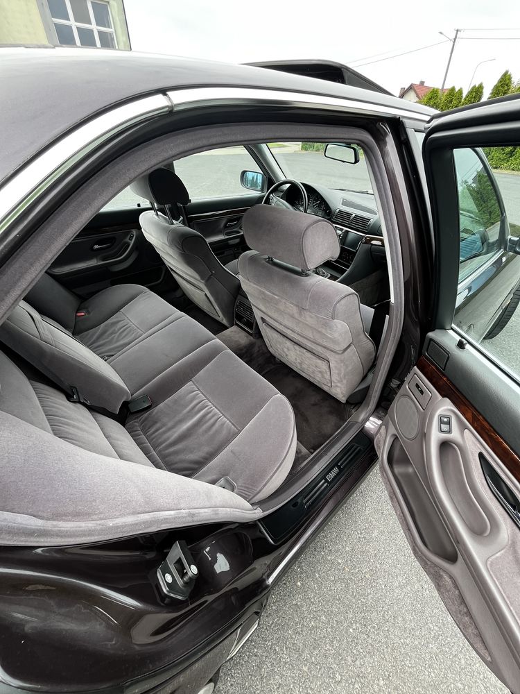 Bmw 740i 6biegow manual!!! Bardzo zadbana!!!