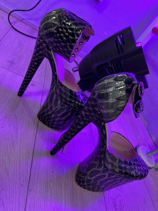 Стріпи зі шкіри пітона (трійки)