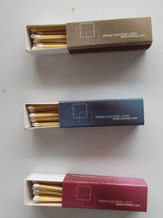 Novotel - - - - - - - Caixas de Fósforos