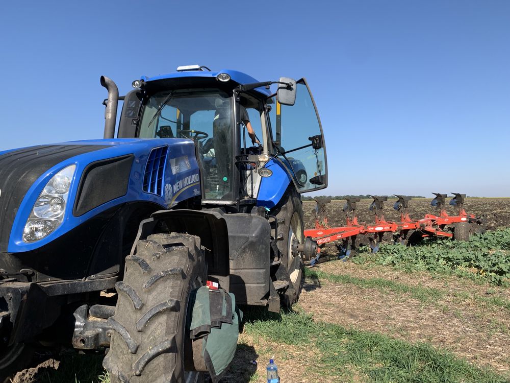 Трактор New Holland з ПДВ 8.390 2012 год Case 340