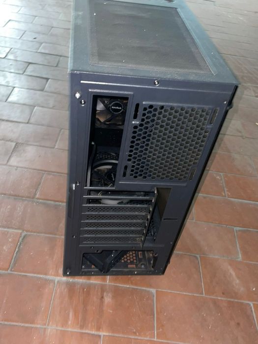 Gabinete de computador