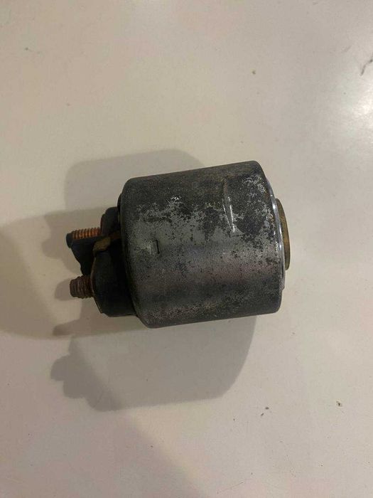 Втягивающее реле стартера