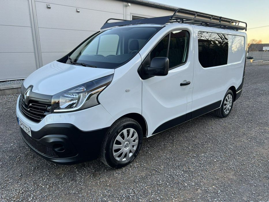 Renault Trafic  Śliczny Klima Navi 3D 6 Osób