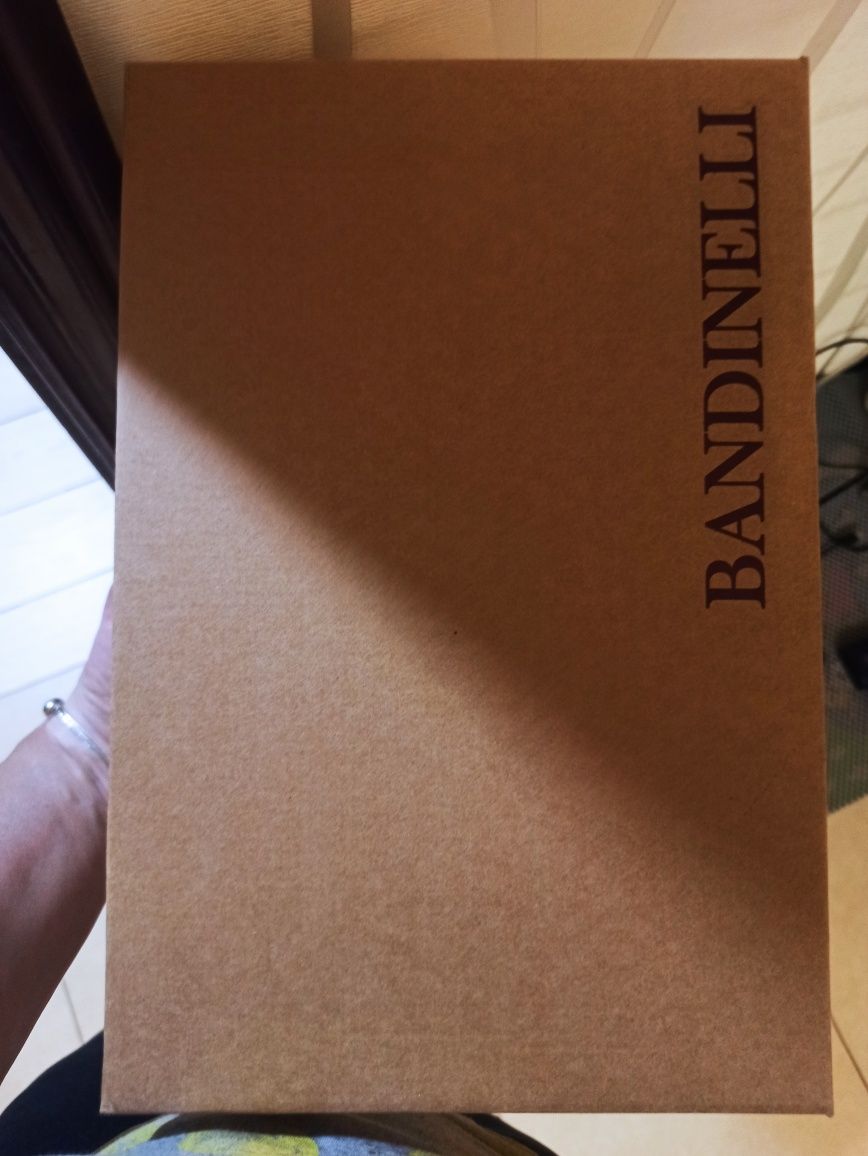 Босоножки кожаные Bandinelli 41 размер