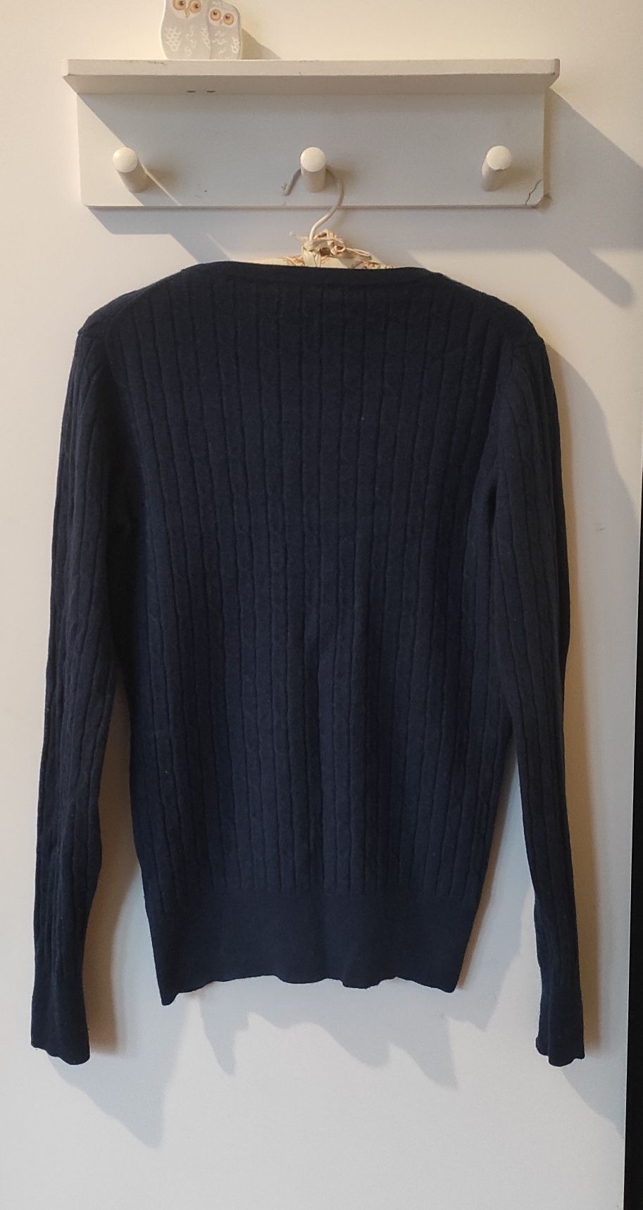 Wełniany sweter Gant. Rozmiar L/XL