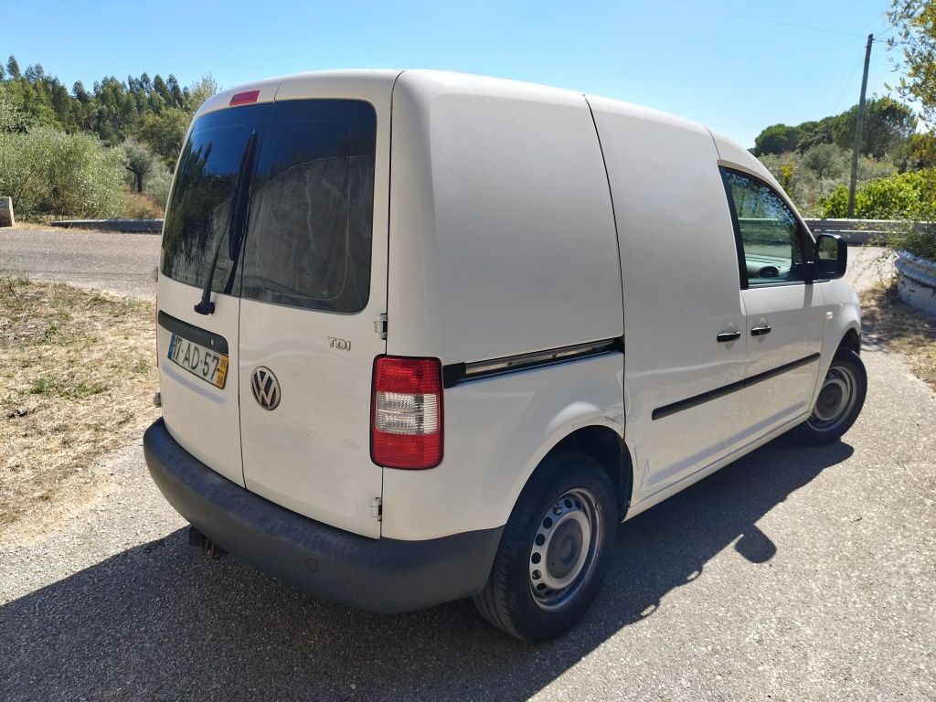 VW Caddy 1.9tdi com AC