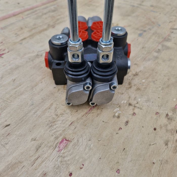 Гідророзподільник 2Р40 з плаваючим положенням