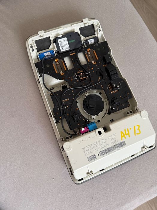 плафон салону Audi A4/S4 B8.5 A5/S5