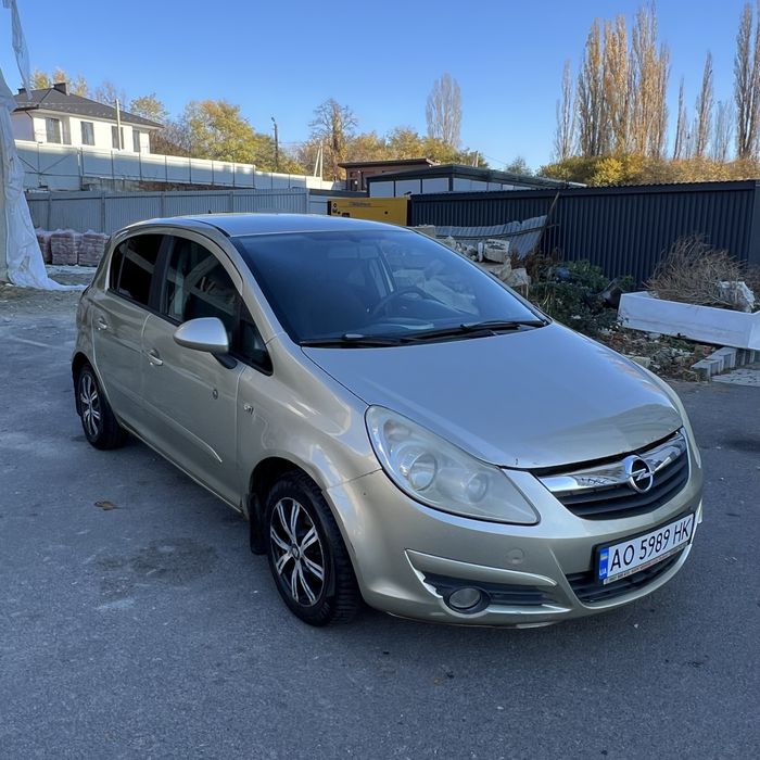 Економне авто Opel Corsa 2007