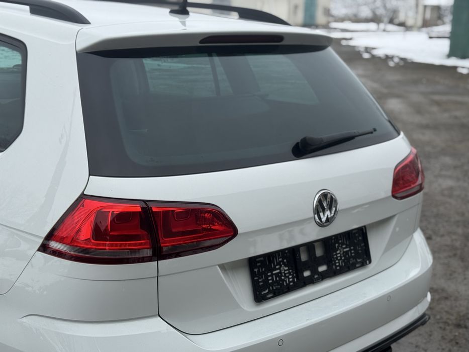 Задній стоп фонар Golf 7 гольф 7 фонарі універсал хетчбек