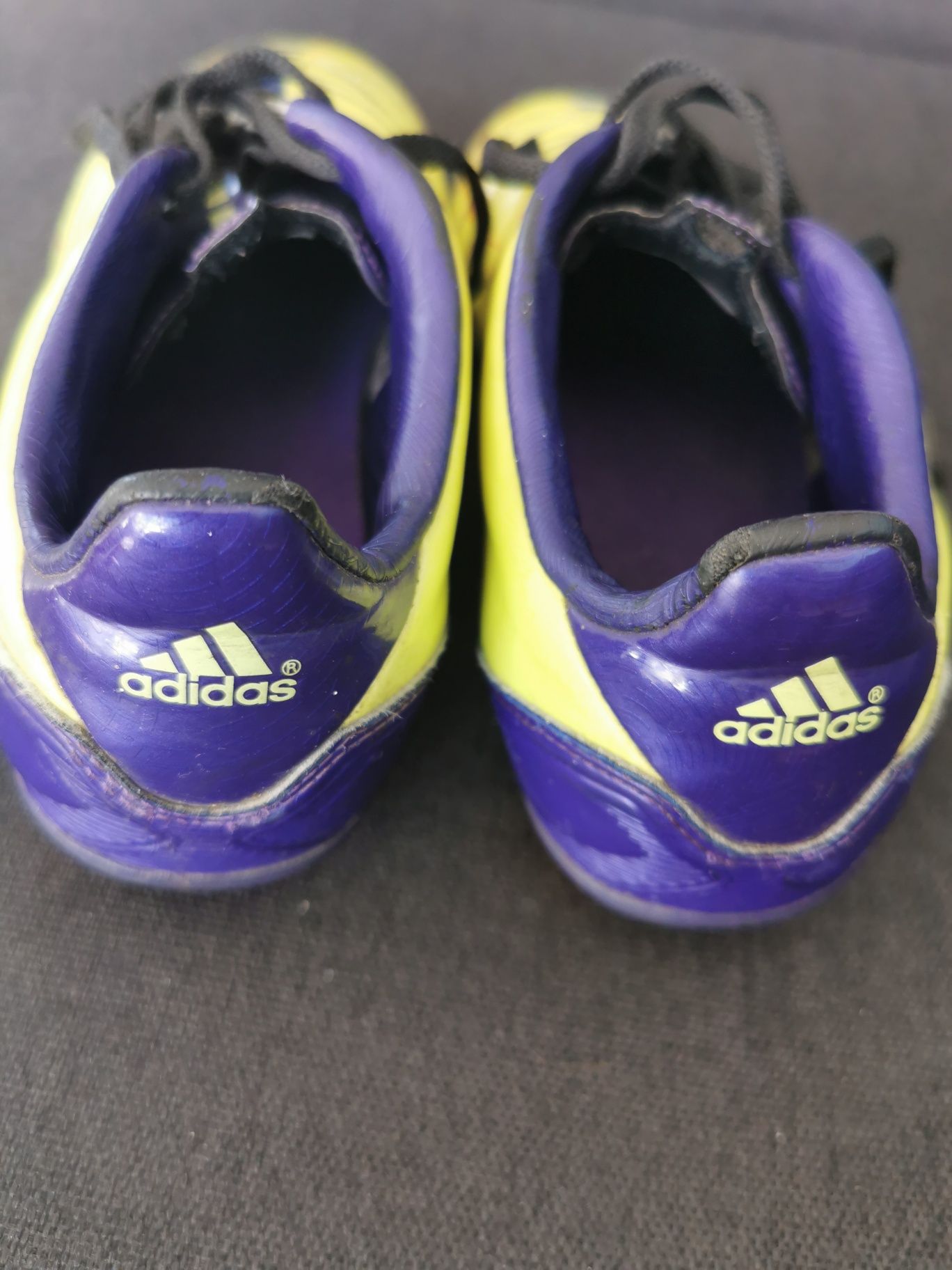 Buty piłkarskie Adidas sportowe korki orliki rozmiar 33