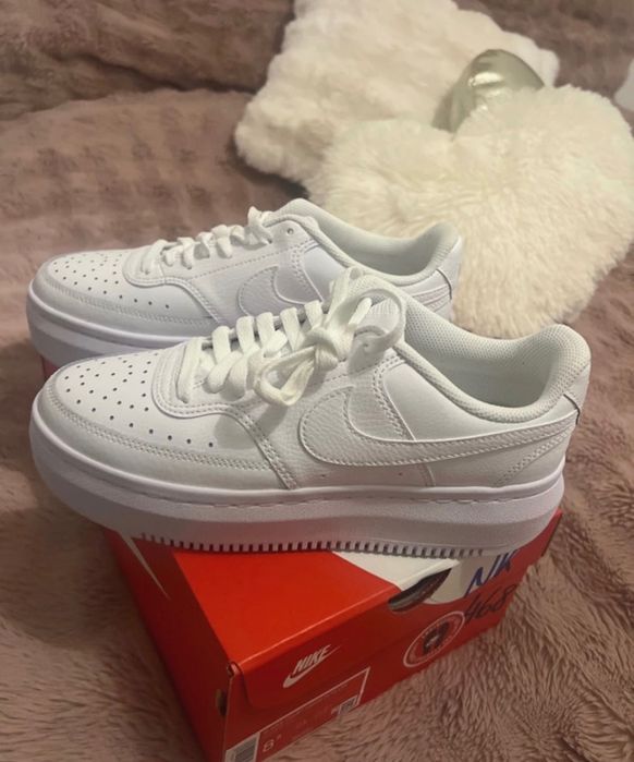 Ténis Nike branco