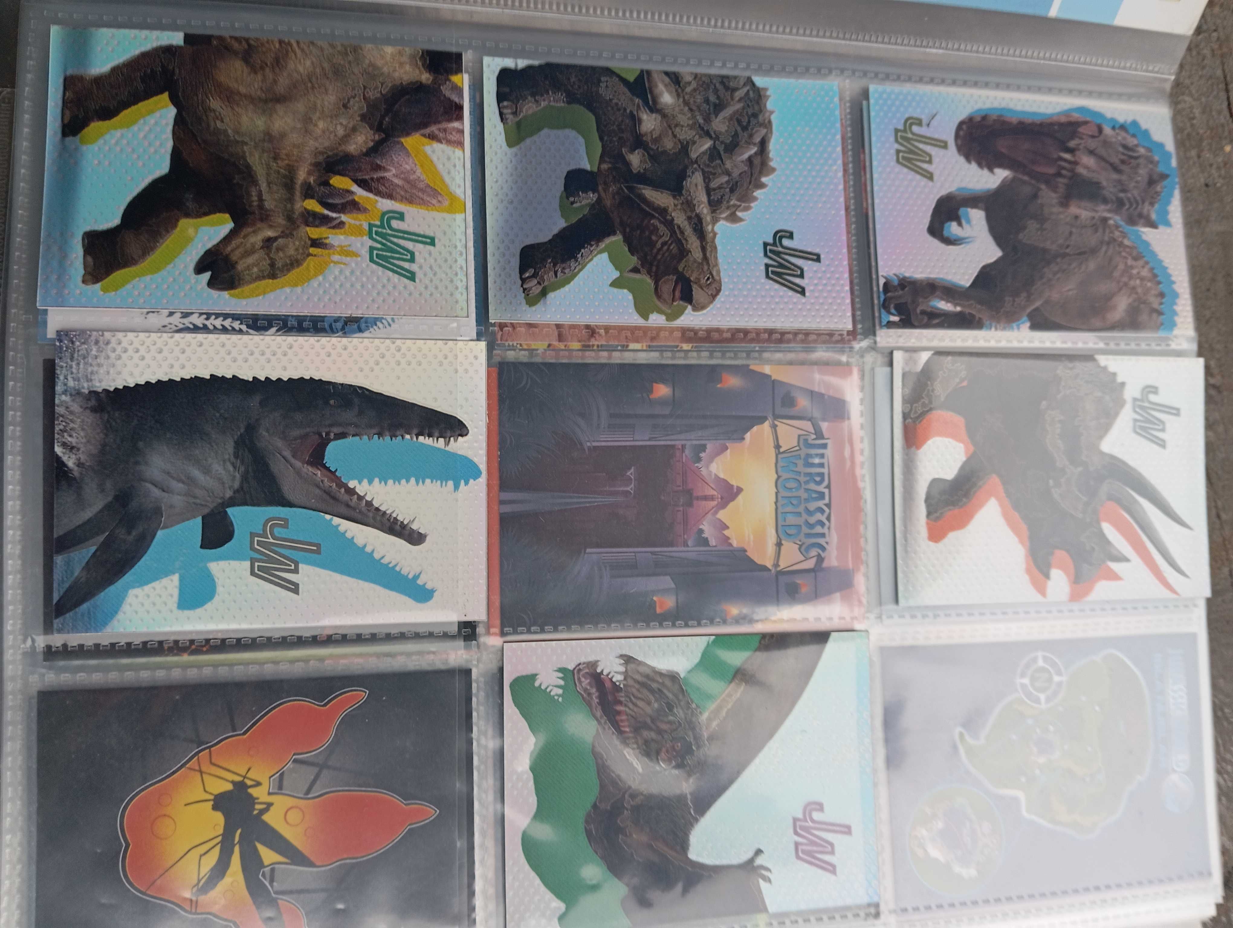 Jurassic World album limity karty