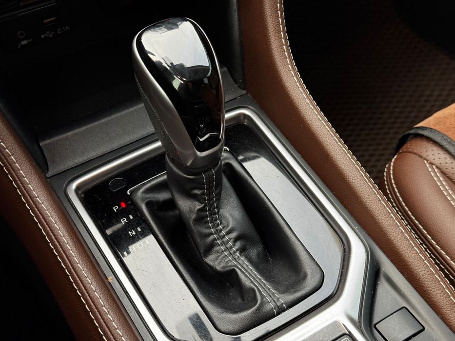 Авто subaru forester 2.5 бенз torring