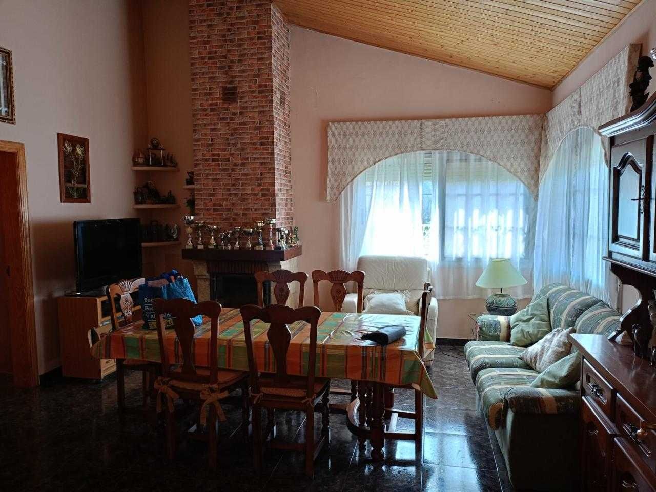 Продаж будинку Іспанія 40км Середземне море Cabra del Camp Таррагона