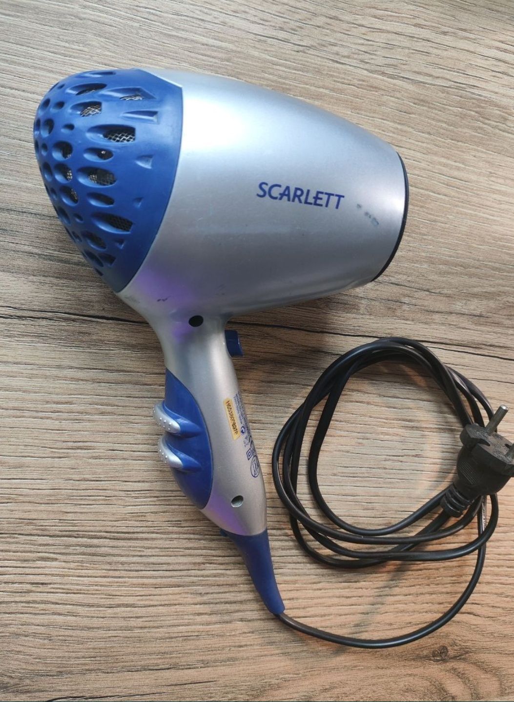 Фен Scarlett model sc-1071