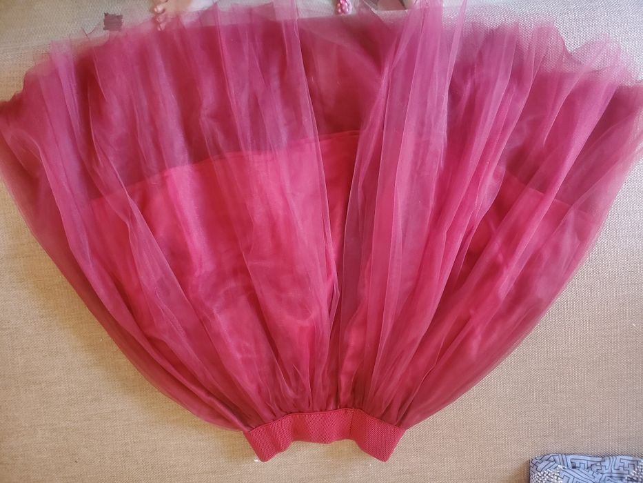 Продаю юбку з фатину