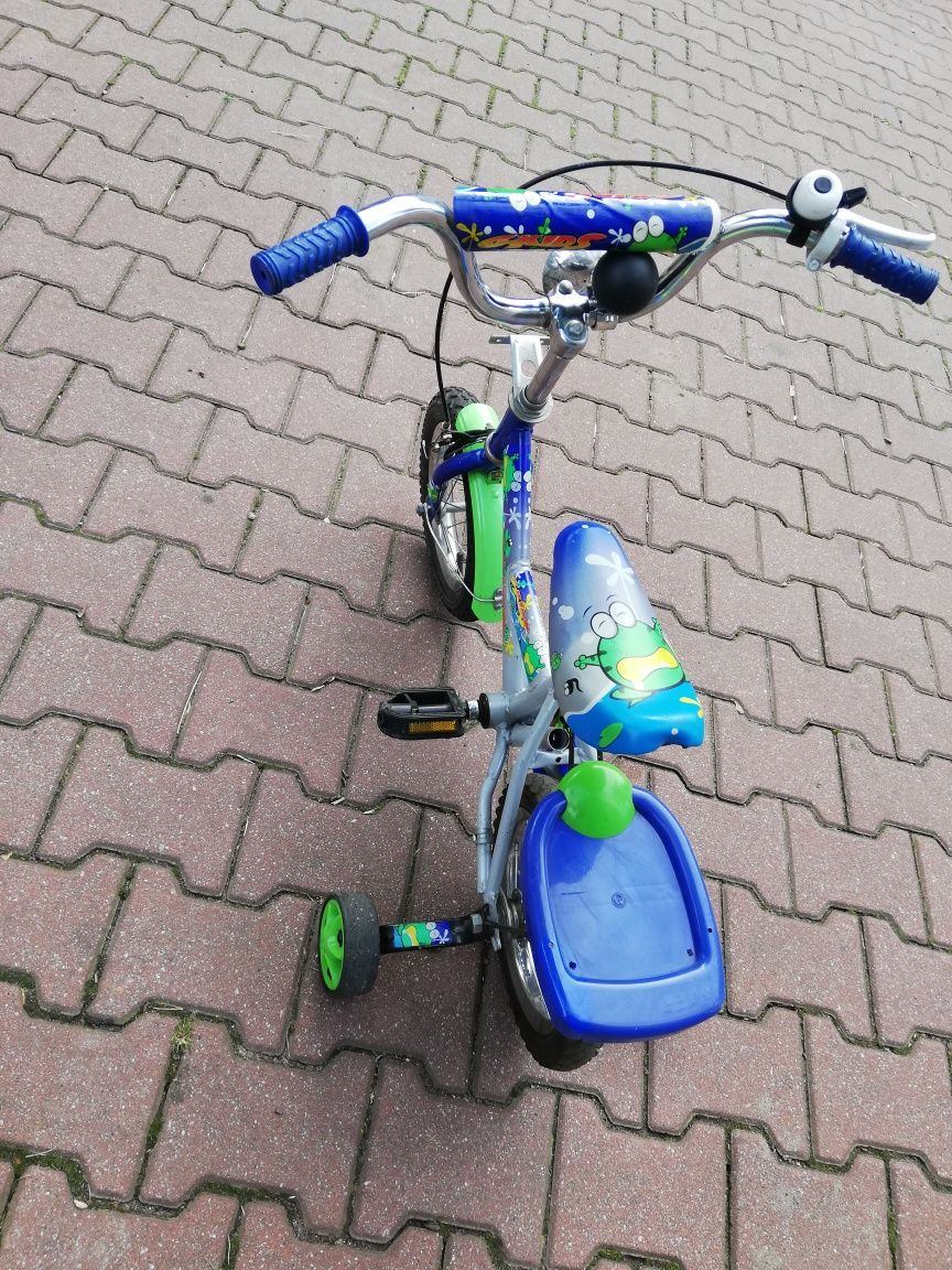 Rowerek, koła 12 cali, boczne kulka gratis,sprawny, bardzo lekki.