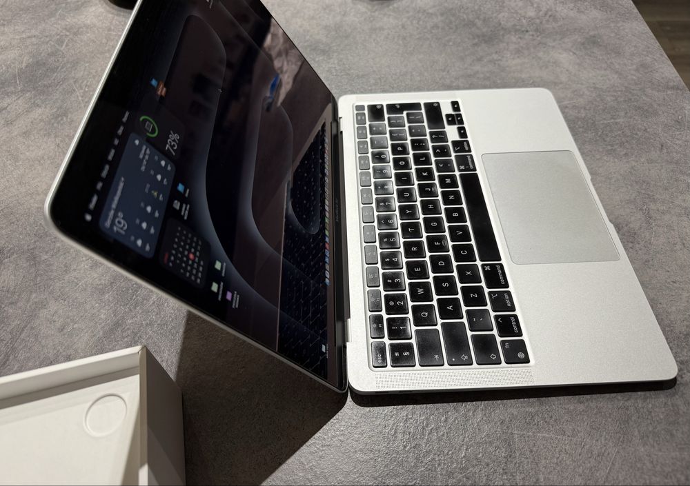 Macbook air m1  na gwarancji