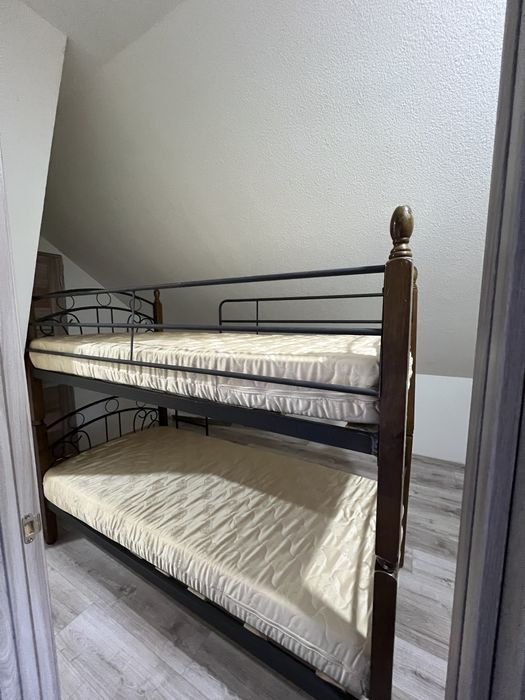 Продам хороше двох ярусне ліжко