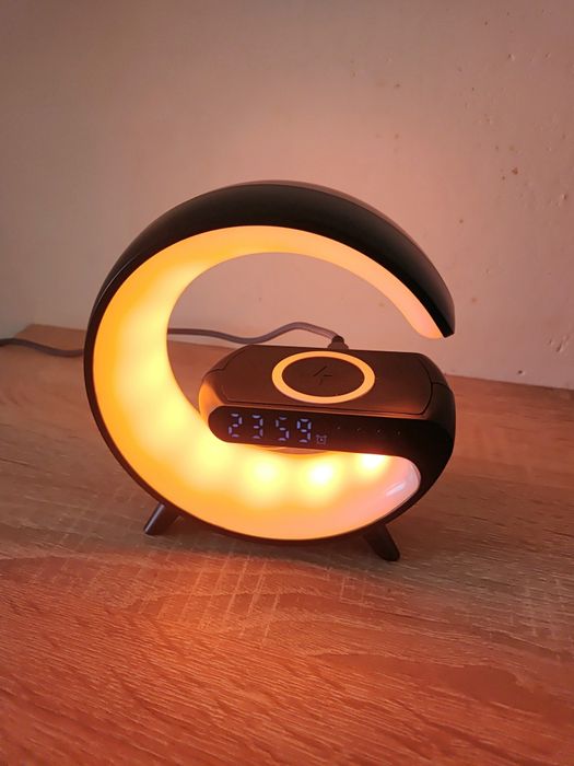 Zegar z budzikiem bluetooth z funkcją bezprzewodowego ładowania, głośn