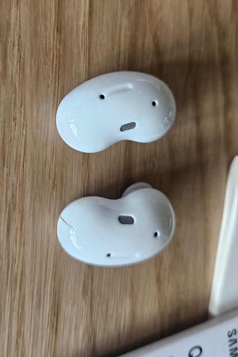 Samsung galaxy Buds live białe