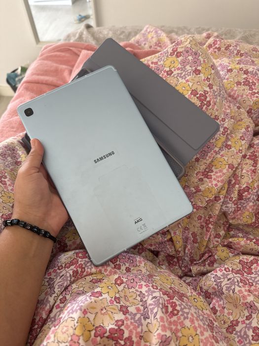 Samsumg tab S6 lite