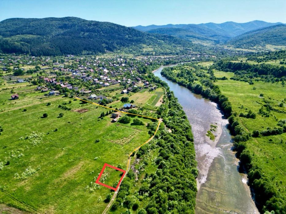 Продаж ділянки біля річки під будівництво с. Корчин