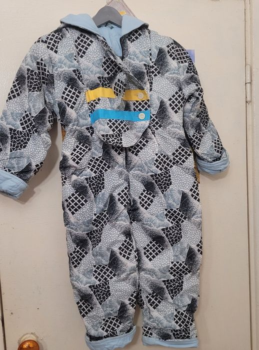Продам дитячий комбінезон