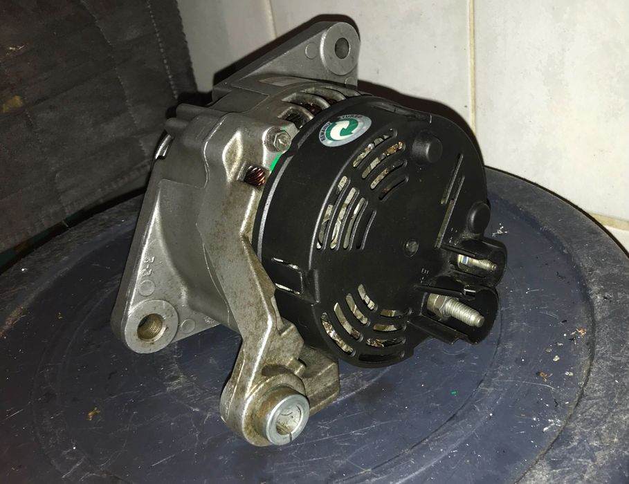 Alternador para Fiat Punto MK1 - 176 Diesel.