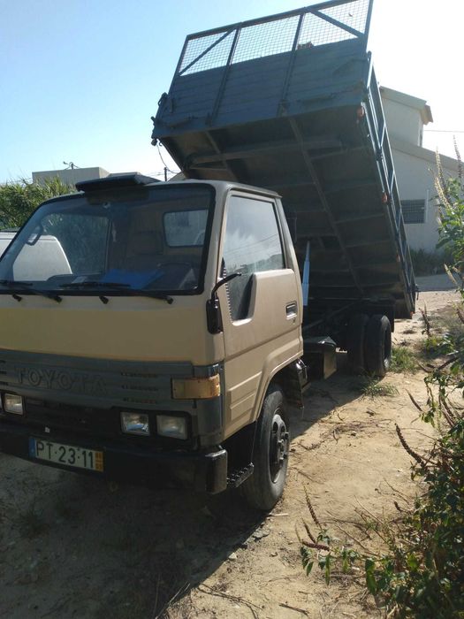 Toyta Dyna BU 80 3.5