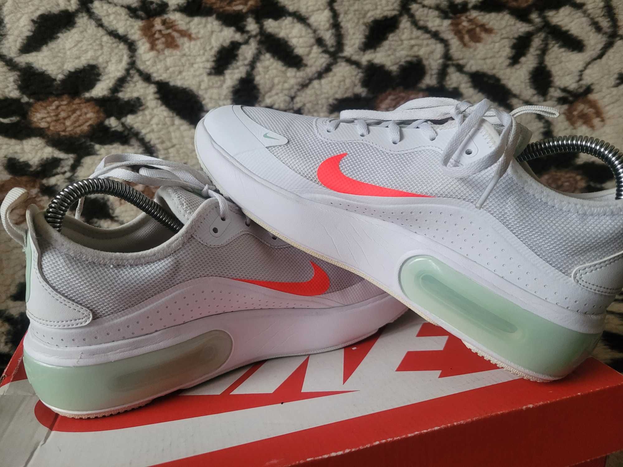 Mega sportowe buty Nike Air Max Dia SE r.40